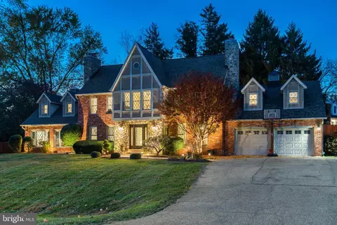 Exterior - 15304 Watergate Rd, Silver Spring, MD 20905 photo 16 of 18