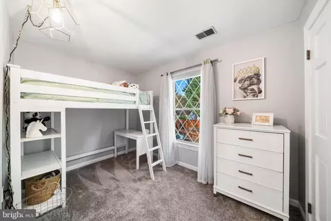 Bedroom - 15304 Watergate Rd, Silver Spring, MD 20905 photo 6 of 6