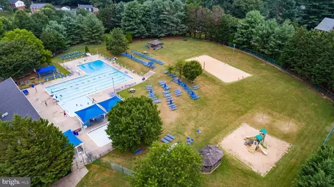 View/Area - 15304 Watergate Rd, Silver Spring, MD 20905 photo 5 of 7