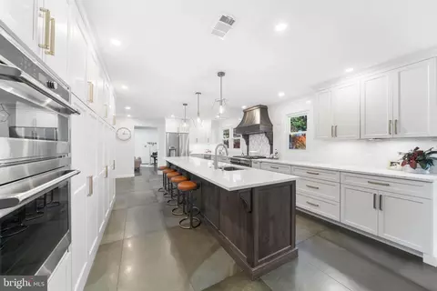 Kitchen - 15304 Watergate Rd, Silver Spring, MD 20905 photo 1 of 6
