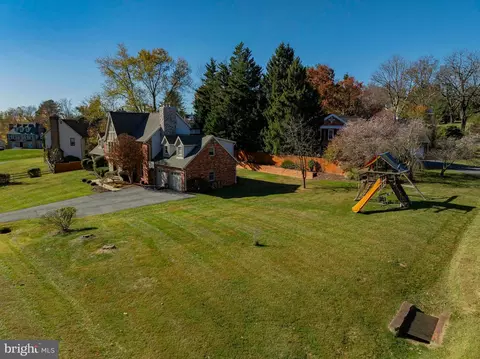 View/Area - 15304 Watergate Rd, Silver Spring, MD 20905 photo 4 of 7