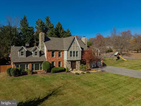 Exterior - 15304 Watergate Rd, Silver Spring, MD 20905 photo 14 of 18