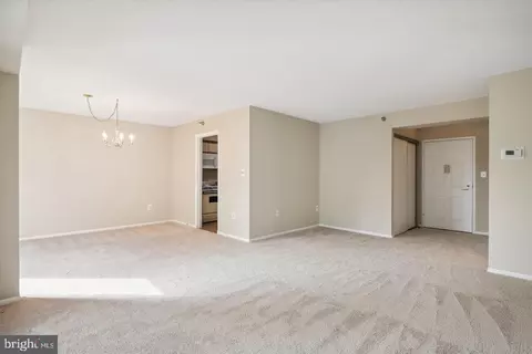 15100 Interlachen Dr #4 -816, Silver Spring, MD 20906 photo 4