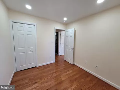 Bedroom - 17427 Hoskinson Rd, Poolesville, MD 20837 photo 2 of 3