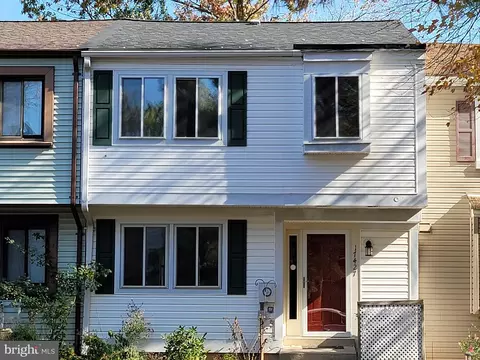 17427 Hoskinson Rd, Poolesville, MD 20837
