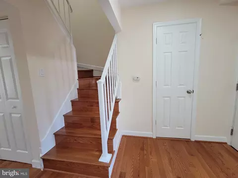Entry Way - 17427 Hoskinson Rd, Poolesville, MD 20837 photo 3 of 7