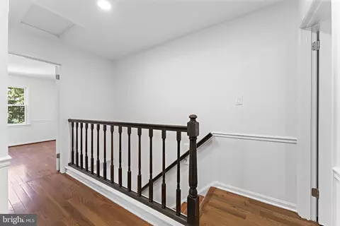 Entry Way - 1569 Ivystone Ct, Silver Spring, MD 20904 photo 7 of 7