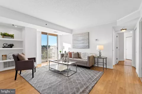7500 Woodmont Ave #S918, Bethesda, MD 20814