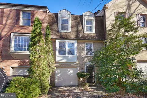 907 Wild Forest Dr, Gaithersburg, MD 20879
