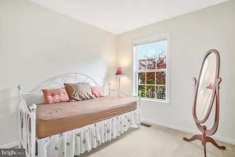 Bedroom - 2108 Darcy Green Pl, Silver Spring, MD 20910 photo 3 of 3