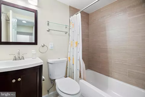 708 Piping Rock Dr, Silver Spring, MD 20905 photo 38