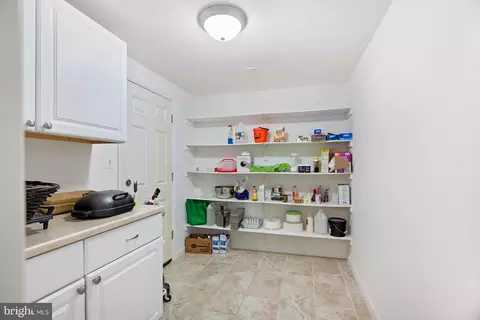 708 Piping Rock Dr, Silver Spring, MD 20905 photo 15