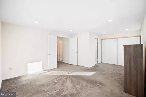 Bedroom - 14809 Melfordshire Way, Silver Spring, MD 20906 photo 2 of 5