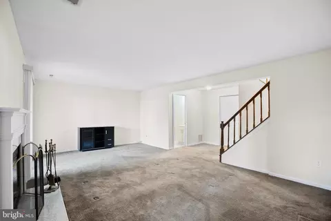 Living - 14809 Melfordshire Way, Silver Spring, MD 20906 photo 2 of 3
