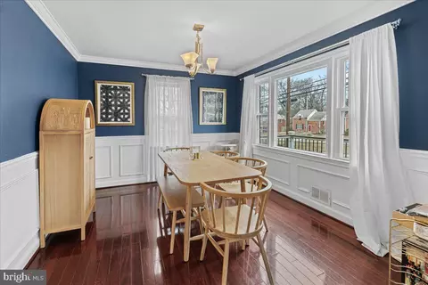Dining - 1000 Dennis Ave, Silver Spring, MD 20901 photo 1 of 5