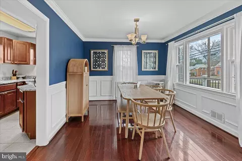Dining - 1000 Dennis Ave, Silver Spring, MD 20901 photo 5 of 5