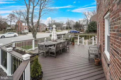 Exterior - 1000 Dennis Ave, Silver Spring, MD 20901 photo 5 of 16