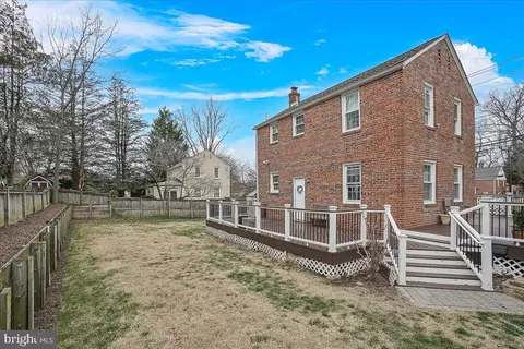 Exterior - 1000 Dennis Ave, Silver Spring, MD 20901 photo 9 of 16