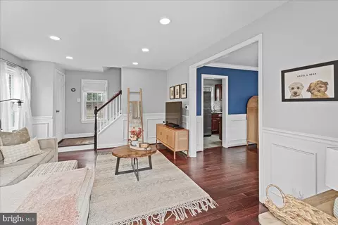 Entry Way - 1000 Dennis Ave, Silver Spring, MD 20901 photo 1 of 2