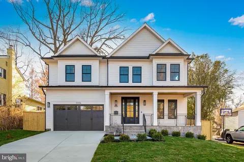 2604 Ross Rd, Chevy Chase, MD 20815