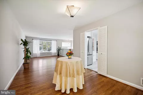 9708 Belvedere Pl, Silver Spring, MD 20910 photo 7