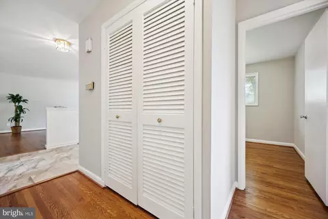 9708 Belvedere Pl, Silver Spring, MD 20910 photo 21