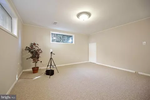 9708 Belvedere Pl, Silver Spring, MD 20910 photo 24