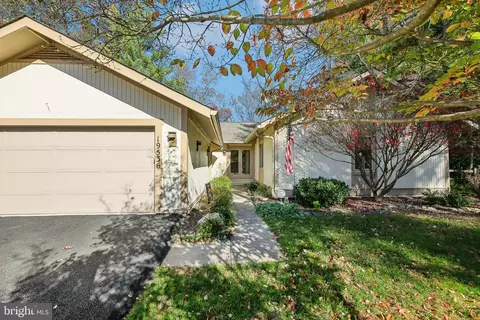 19536 Desmet Pl, Montgomery Village, MD 20886