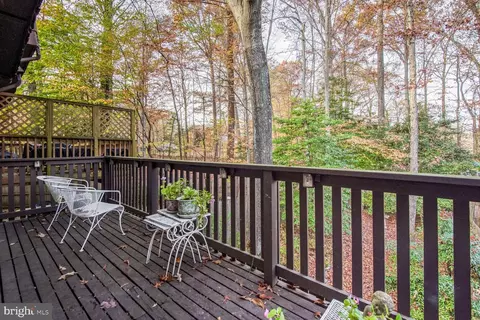 10867 Deborah Dr, Potomac, MD 20854 photo 3