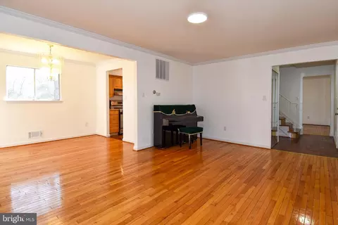 14117 Huckleberry Ln, Silver Spring, MD 20906 photo 10