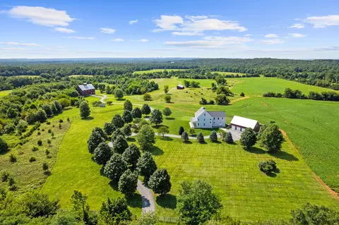 View/Area - 21100 W Offutt Rd, Poolesville, MD 20837 photo 2 of 6