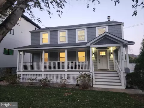 7909 Tilbury St, Bethesda, MD 20814