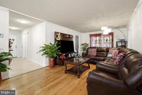12901 Churchill Ridge Cir #9, Germantown, MD 20874