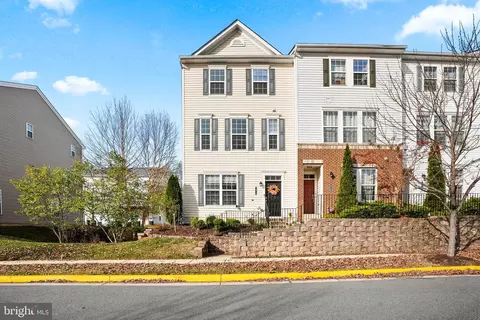 12718 Longford Glen Dr, Germantown, MD 20874