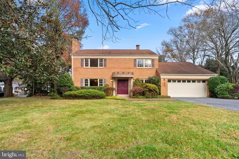 13501 Colefair Dr, Silver Spring, MD 20904