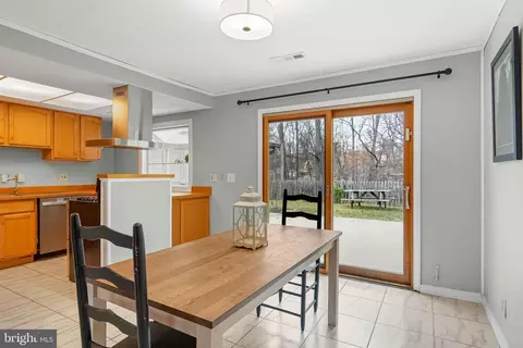 2812 Aquarius Ave, Silver Spring, MD 20906 photo 11