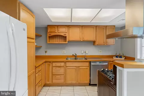2812 Aquarius Ave, Silver Spring, MD 20906 photo 12