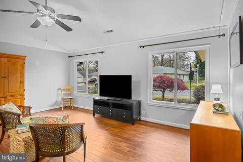 2812 Aquarius Ave, Silver Spring, MD 20906 photo 6