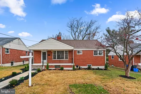 9710 Braddock Rd, Silver Spring, MD 20903 photo 2