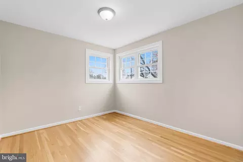 9710 Braddock Rd, Silver Spring, MD 20903 photo 18
