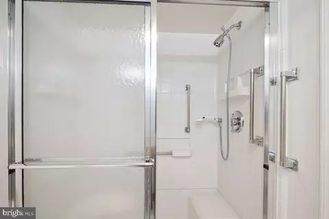 Bath - 14801 Pennfield Cir #401, Silver Spring, MD 20906 photo 4 of 4