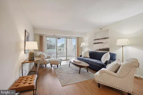 Living - 14801 Pennfield Cir #401, Silver Spring, MD 20906 photo 1 of 5
