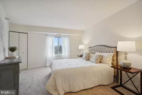 Bedroom - 14801 Pennfield Cir #401, Silver Spring, MD 20906 photo 1 of 5