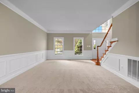 Living - 18409 Polynesian Ln, Boyds, MD 20841 photo 4 of 12