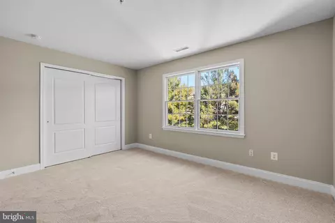 Bedroom - 18409 Polynesian Ln, Boyds, MD 20841 photo 3 of 7