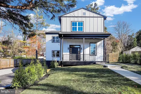 10205 Drumm Ave, Kensington, MD 20895