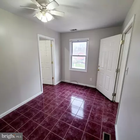 11905 Bluhill Rd, Silver Spring, MD 20902 photo 8
