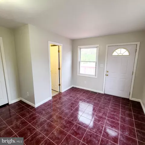 11905 Bluhill Rd, Silver Spring, MD 20902 photo 9