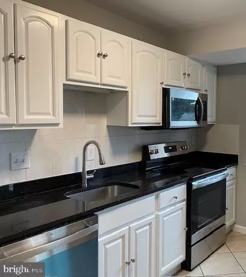 10024 Wedge Way, Montgomery Village, MD 20886
