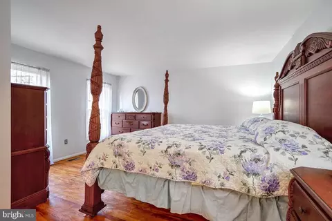 Bedroom - 14004 Pond View Rd, Silver Spring, MD 20905 photo 1 of 6